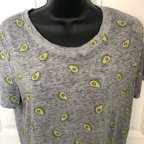 Zoe + Liv Avocado graphic t-shirt - size large - Picture 3 of 5